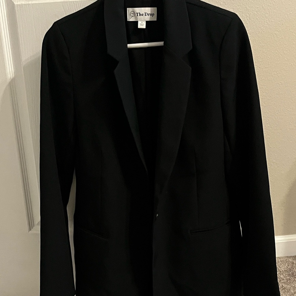 Women's Oversized Black Blazer